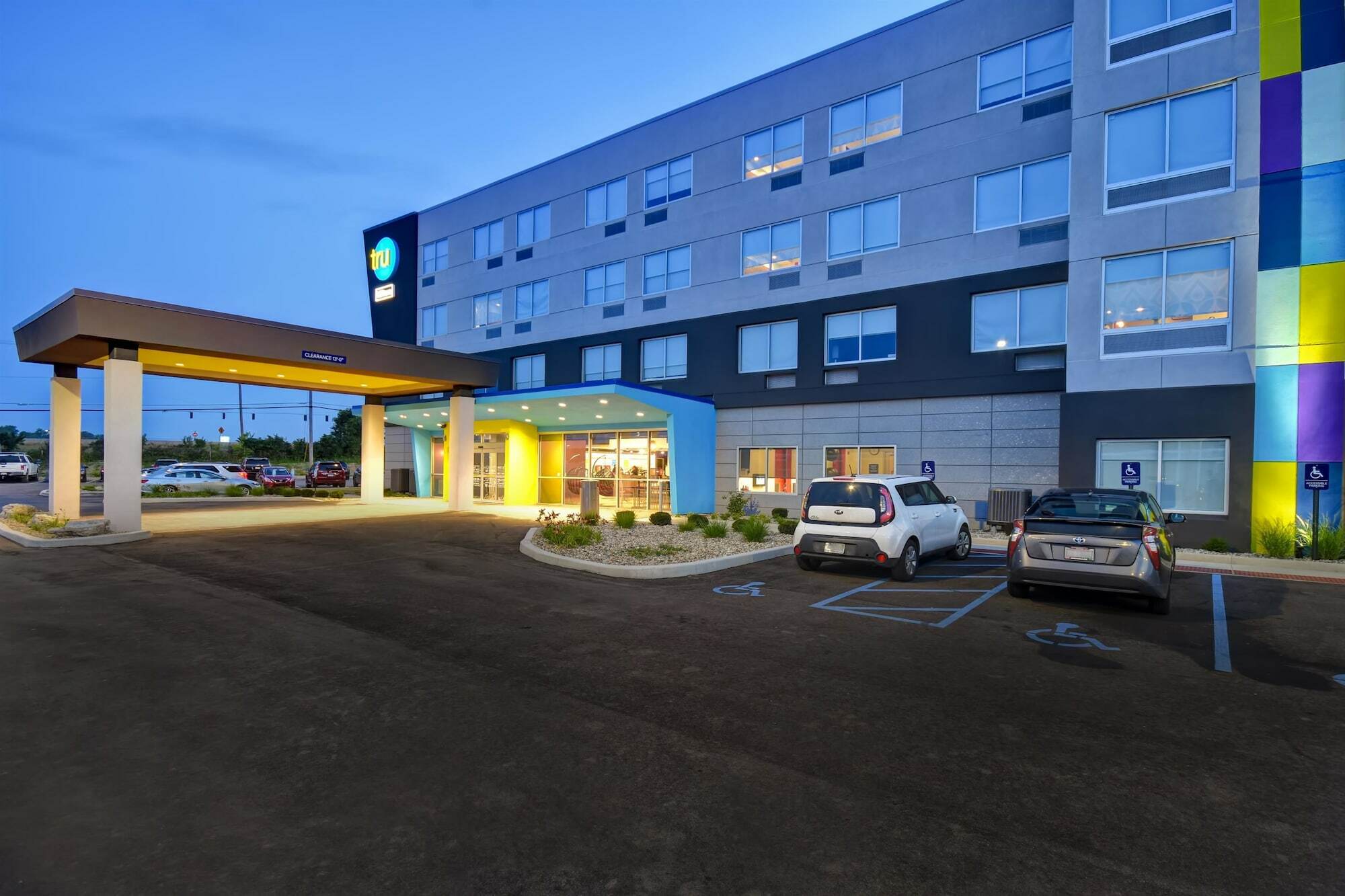 Tru By Hilton Fort Wayne Exterior photo